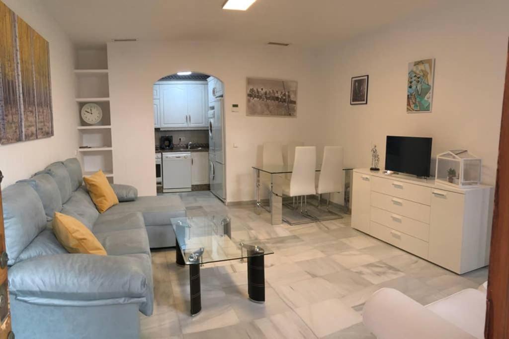 Apartment 1 Minute From Cathedral. Feel The Heart Of Sevilla