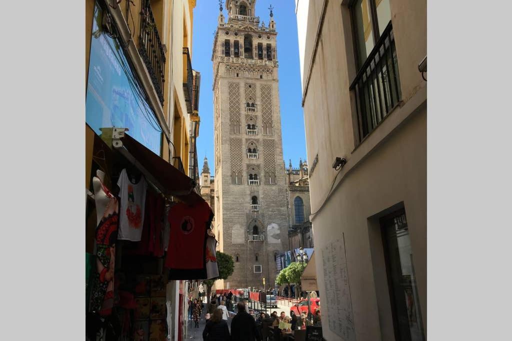 1 Minute From Cathedral. Feel The Heart Of Appartamento