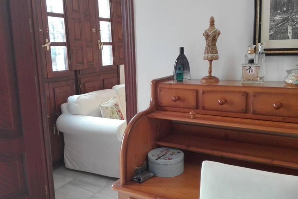 1 Minute From Cathedral. Feel The Heart Of Siviglia